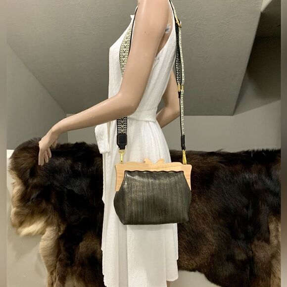 Handmade Genuine Cowhide Embossed Leather Wooden Frame Purse & 2 Strap Styles - Picture 11 of 15